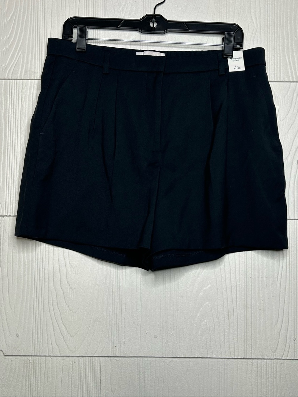 Abercrombie & Fitch Black Tailored Women's Shorts